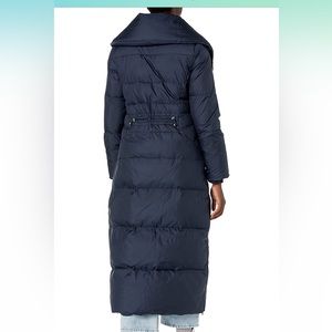 Size M cole haan extra long winter coat. Navy blue